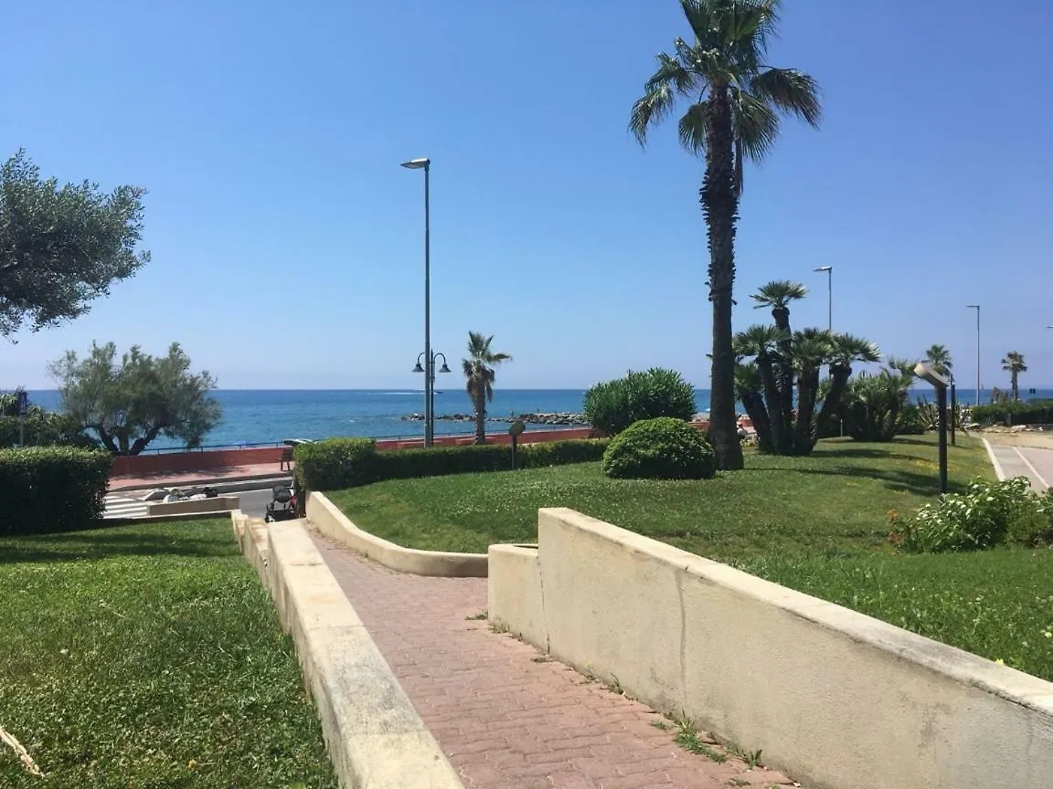 Mare 3 Apartment Ventimiglia Italy